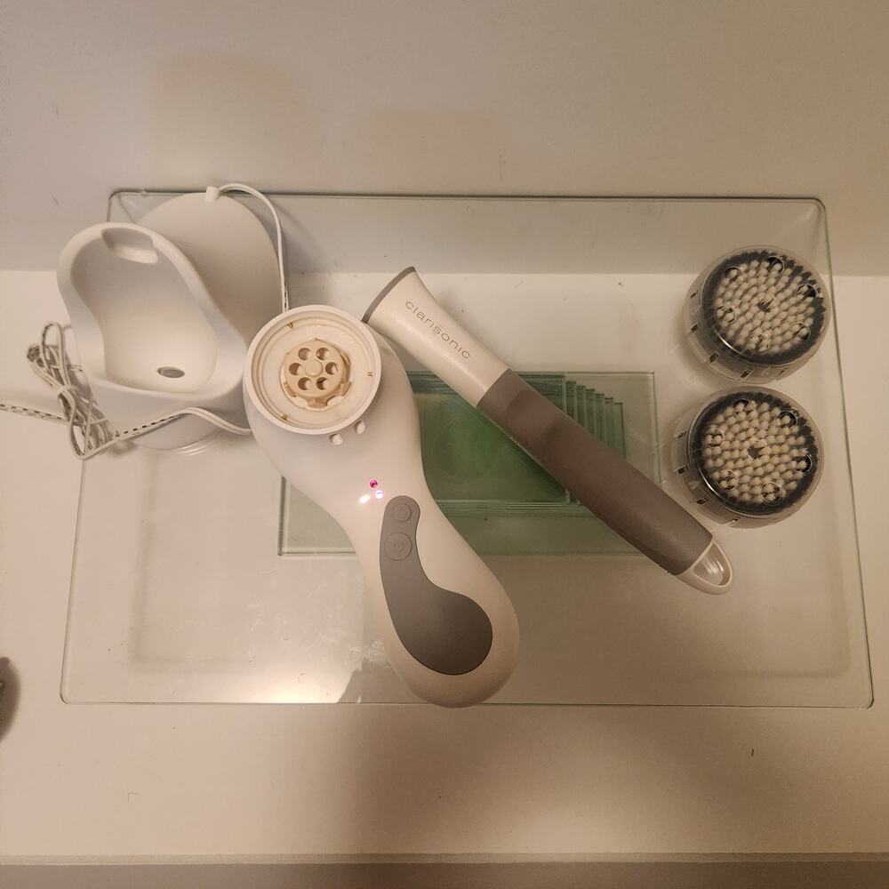 Clarisonic Face and Body Electronic  Skin Cleanser Used Tested Works